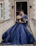 Afbeelding in Gallery-weergave laden, Lace Embroidery Beaded Off The Shoulder Satin Wedding Ballgown Dresses
