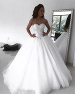Load image into Gallery viewer, Sweetheart-Wedding-Dresses-Ball-Gowns-Lace-Embroidery
