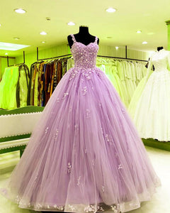 Chic Lace Beaded Sweetheart Tulle Ball Gowns Quinceanera Dresses