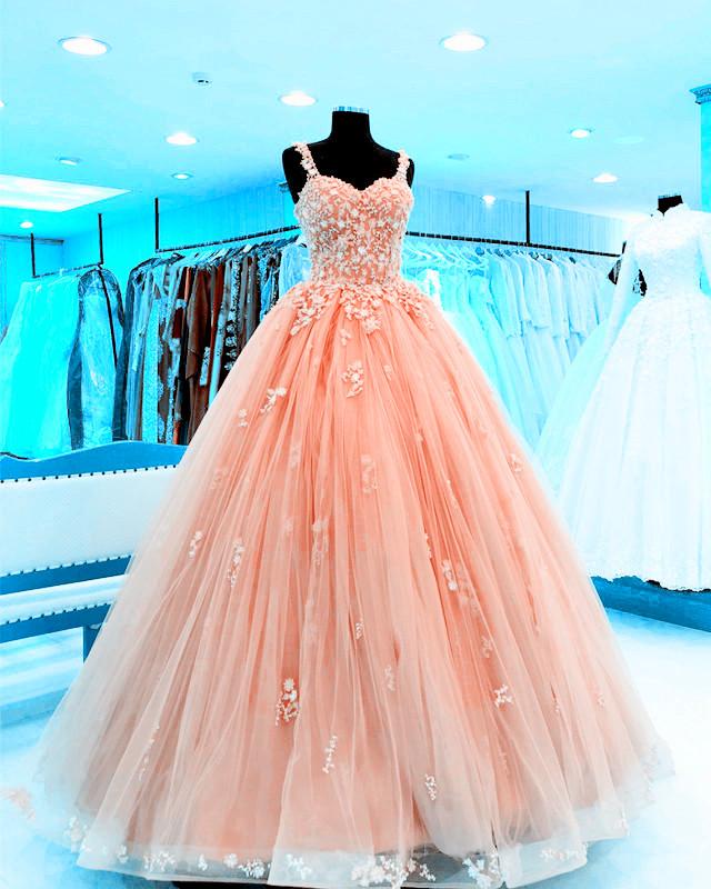 Chic Lace Beaded Sweetheart Tulle Ball Gowns Quinceanera Dresses