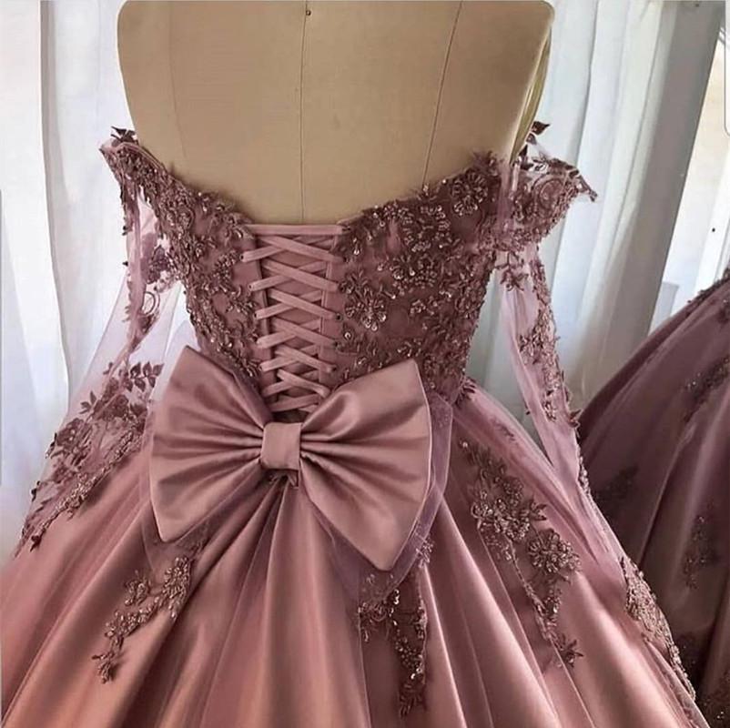 Amazing Lace Embroidery Long Sleeves Prom Dresses Off Shoulder