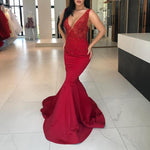 Afbeelding in Gallery-weergave laden, Deep V Neck Long Satin Mermaid Prom Dresses Lace Appliques
