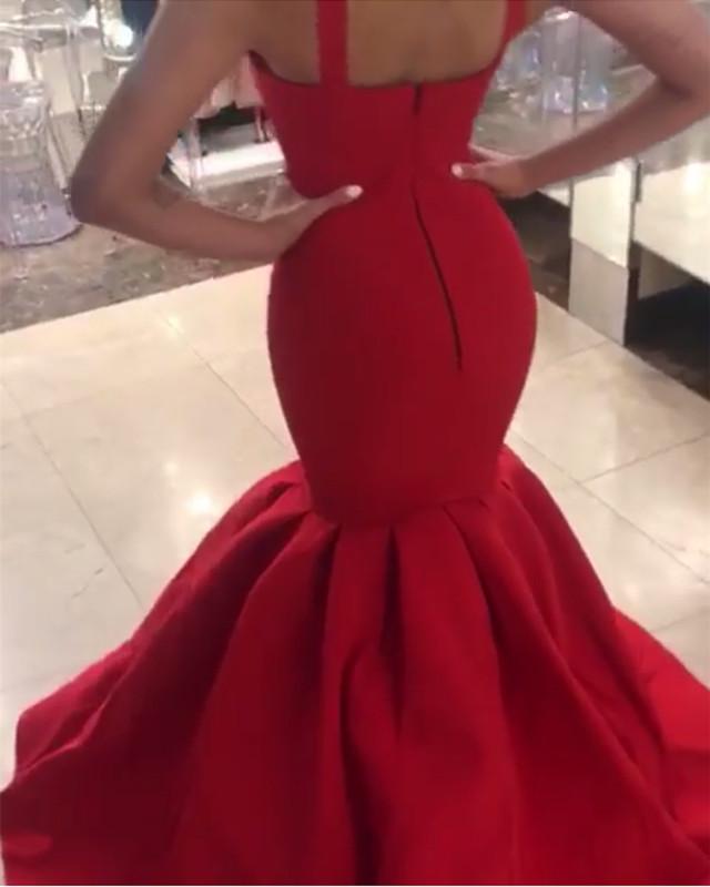 Red-Dresses-Evening
