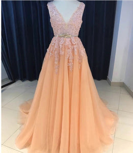 Gorgeous Lace Appliques V Neck Long Tulle Couture Evening Gowns
