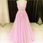 Cargar imagen en el visor de la galería, Gorgeous Lace Appliques V Neck Long Tulle Couture Evening Gowns
