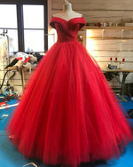 Cargar imagen en el visor de la galería, Red-Wedding-Dress
