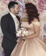 Cargar imagen en el visor de la galería, Ball Gowns Satin Wedding Dresses Champagne Lace Appliques
