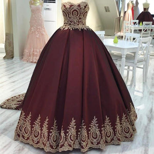 Gold Lace Edge Sweetheart Wine Red Ball Gowns Quinceanera Dresses