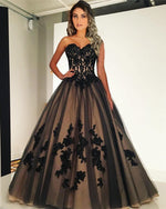 Afbeelding in Gallery-weergave laden, Black-Quinceanera-Dresses
