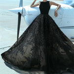 Afbeelding in Gallery-weergave laden, Elegant A Line Black Lace Floor Length Prom Dresses
