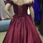 Cargar imagen en el visor de la galería, Maroon-Wedding-Dress

