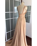 Cargar imagen en el visor de la galería, Long Chiffon V-neck Empire Waistline Leg Slit Bridesmaid Dresses
