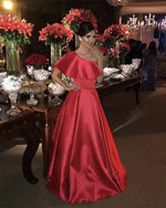 Afbeelding in Gallery-weergave laden, Red Prom Gown 2020

