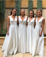 Afbeelding in Gallery-weergave laden, Simple Satin V Neck Floor Length Bridesmaid Dresses
