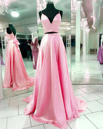 Afbeelding in Gallery-weergave laden, Two Piece Prom Dresses Satin Floor Length Bow Back
