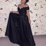Load image into Gallery viewer, Elegant Lace Appliques V-neck Off-the-shoulder Floor Length Satin Evening Dresse
