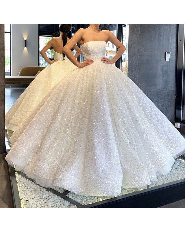 Luxurious Ball Gown Wedding Dress For Women