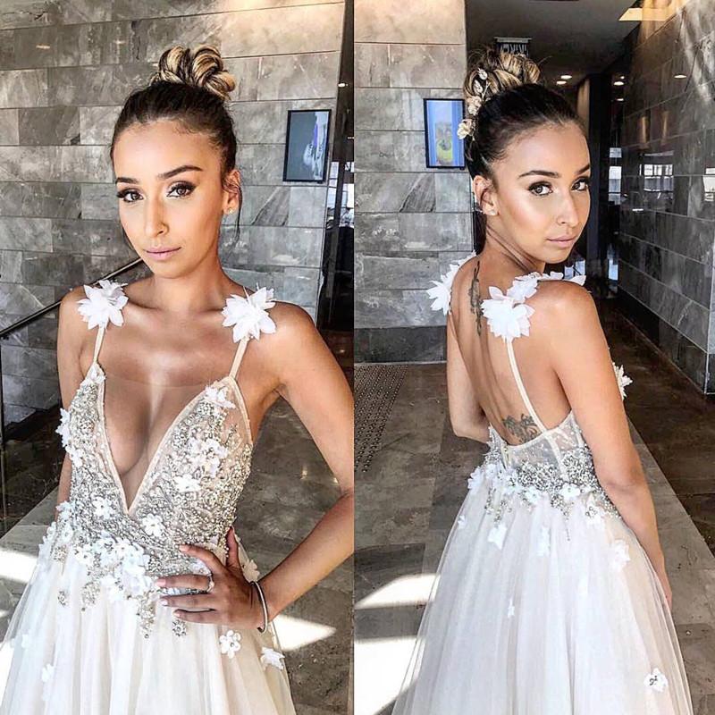 Boho Chic Pearl Beading V-neck Tulle Beach Wedding Dresses 2018