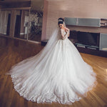 Load image into Gallery viewer, Vintage Lace Long Sleeves Ball Gown Wedding Dresses 2018
