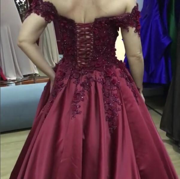 Elegant Satin Ball Gow Prom Dresses Lace Off The Shoulder