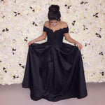 Afbeelding in Gallery-weergave laden, Elegant Lace Appliques V-neck Off-the-shoulder Floor Length Satin Evening Dresse
