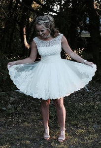 White Lace Appliques Tulle Homecoming Dresses Pearl Beaded Prom Dress Short